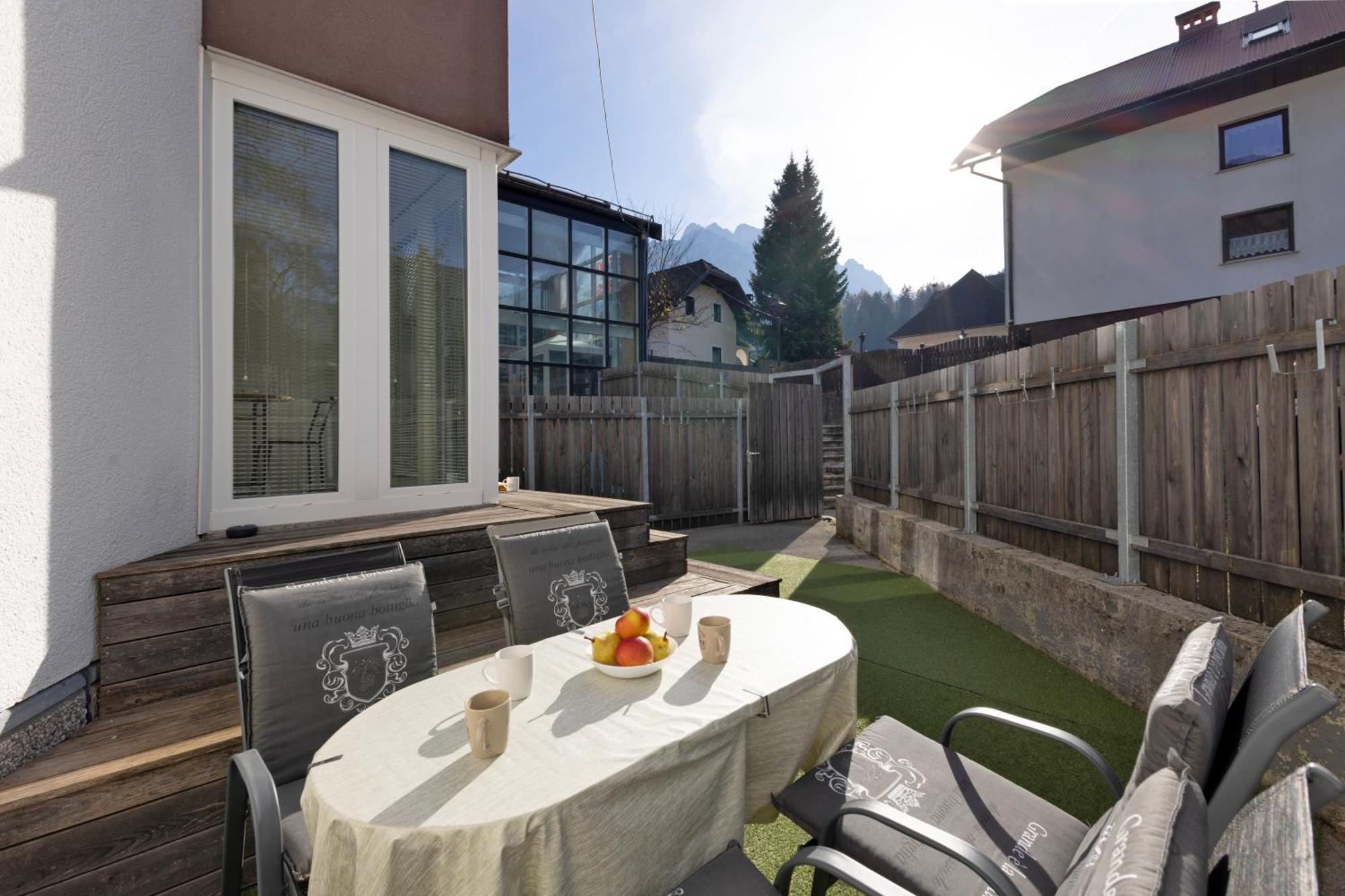 Apartmaji "La Vie Est Belle" Kranjska Gora Exterior foto